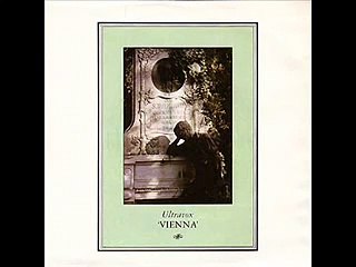 ULTRAVOX - Passionate Reply [1981 Vienna] - YouTube