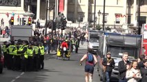 Aşırı Milliyetçiler Londra'da Protesto Gösterisi Düzenledi