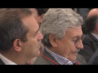 Napoli - Assemblea di Articolo uno con la "strana coppia" D'Alema-de Magistris (01.04.17)