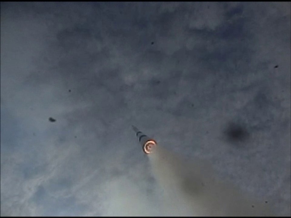 décollage au ralenti fusée russe N1