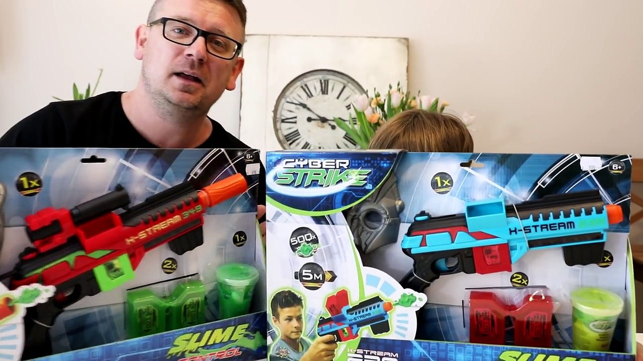 Slimy Nerf Like Guns - Shooting a Target with Slime Cyber Strike Kids FUN !-8JdDlqIUOkA