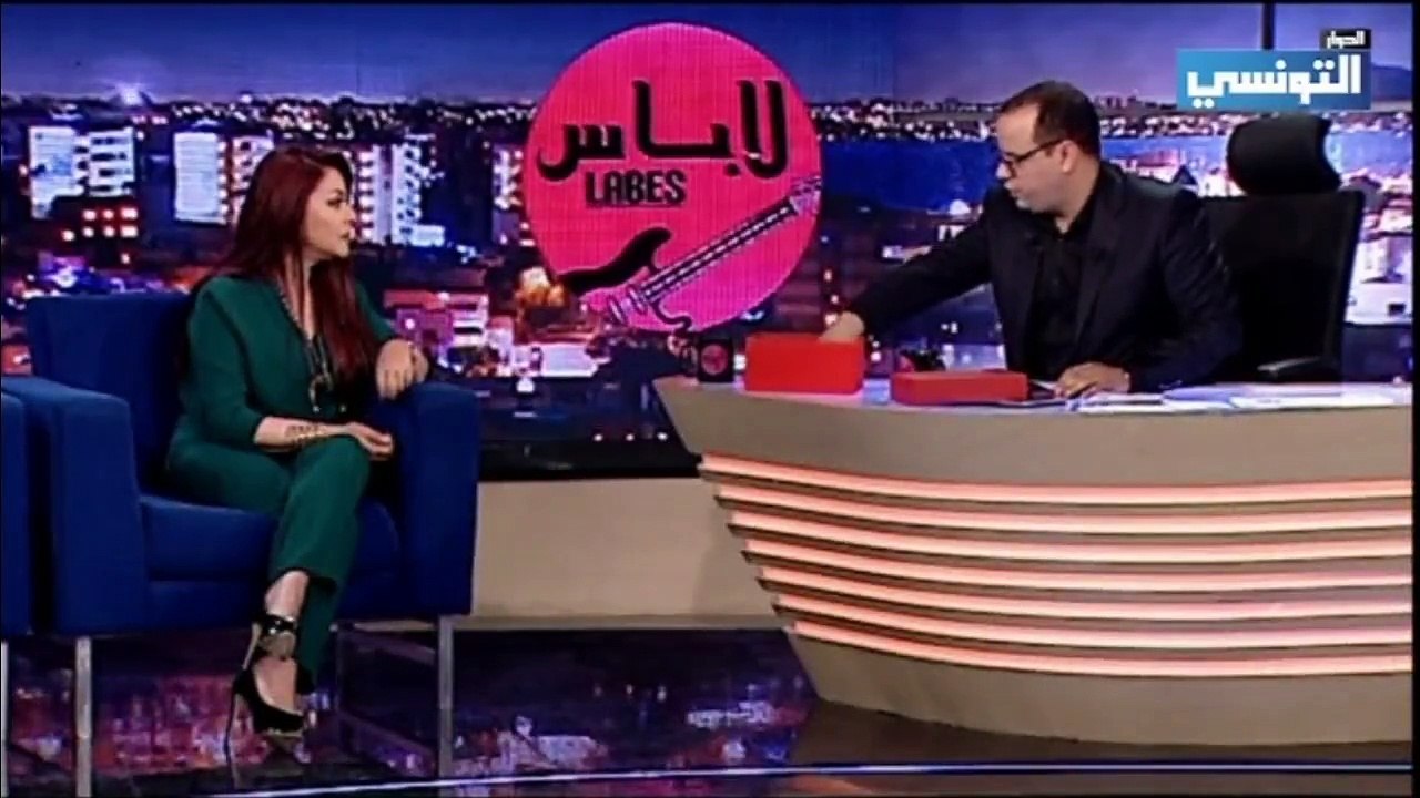 بية الزردي تنفجر في وجه "نوفل الورتاني" وتغادر استوديو "لاباس" بغرابة