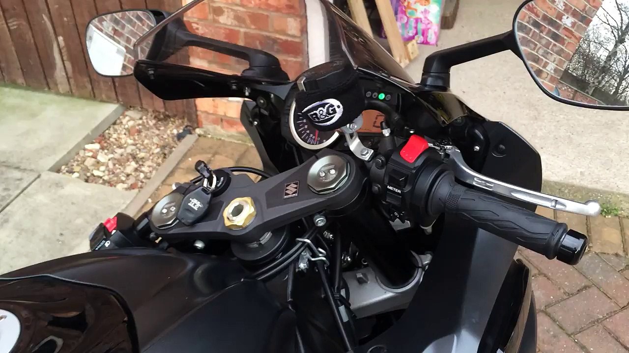 Suzuki GSXR 1000 L2 2012 Scorpion Single Exhaust pt 2