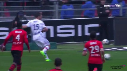 Rennes Lyon : Carton rouge de Bensebaini !