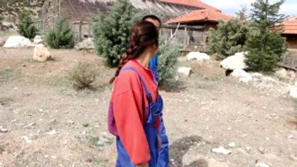 Güney Koreli Çift "Lisinia"Nın Güzelliklerine Hayran Kaldı