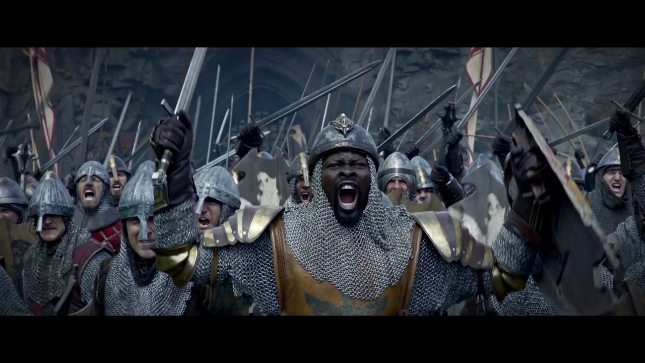 Rey Arturo: La leyenda de Excálibur - Tercer tráiler con Charlie Hunnam repartiendo estopa