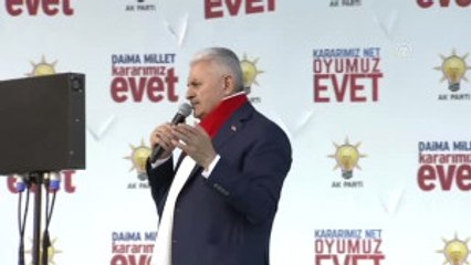 Başbakan Yıldırım: "Ey Kılıçdaroğlu, Senin Beğenmediğin Gençler Tankların Önündeydi"