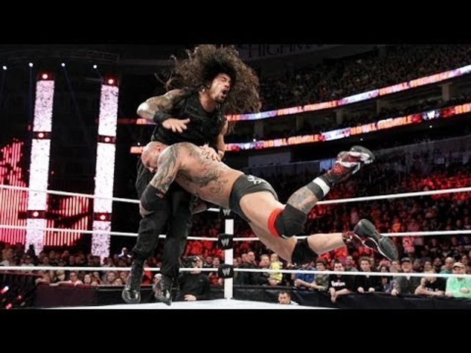 Batista vs Roman Reigns Latino ᴴᴰ