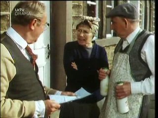 Last Of The Summer Wine S09e12 When You Take A Good Bite Of Yorkshire, It Tastes Terrible