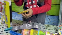 Play-Doh - Salon fryzjerski (Laboratorium) Minionków _ Min2