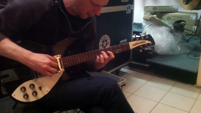 Listen to our Custom Guitar - The Top Guitars Custom