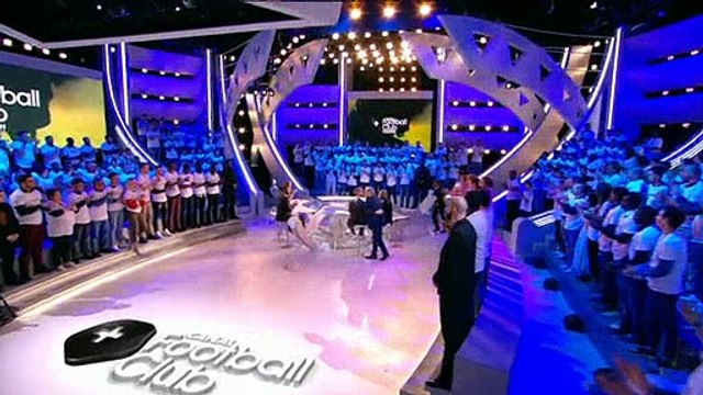 Regardez le très émouvant retour de Pierre Ménès en direct sur Canal Plus, hier soir, après sa double greffe