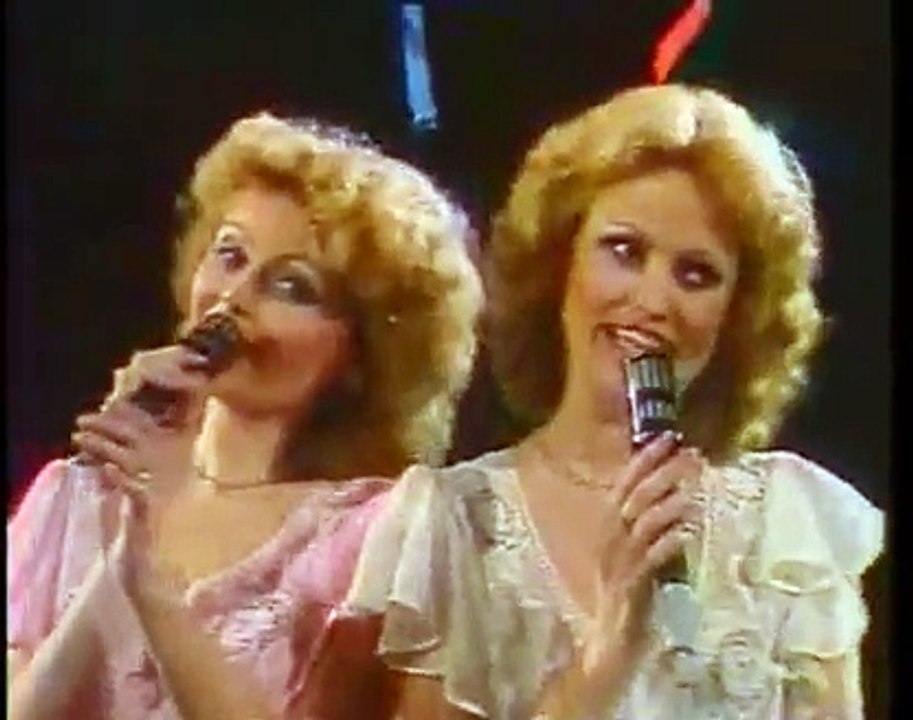 Hana   Dana - Urlaub (1981) -        @Mail.ru#video= bk mr.nikolsky 7266 5202