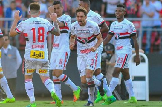São Paulo joga como visitante no Morumbi e vence o Linense. Veja os gols