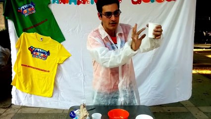 Experimentos científicos para niños: cómo hacer un Flubber
