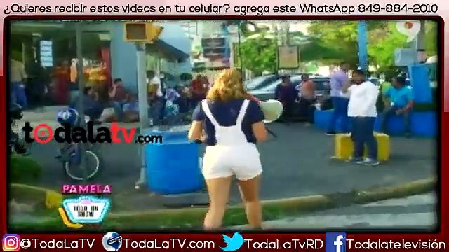 Pamela Sued haciendo el ridículo en la calle con su soberano-Pamela Todo Un Show-Video