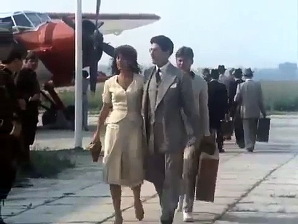 Le souffle de la guerre 1 1988 Robert Mitchum Ali MacGraw Jan-Michael Vincent part 7/7