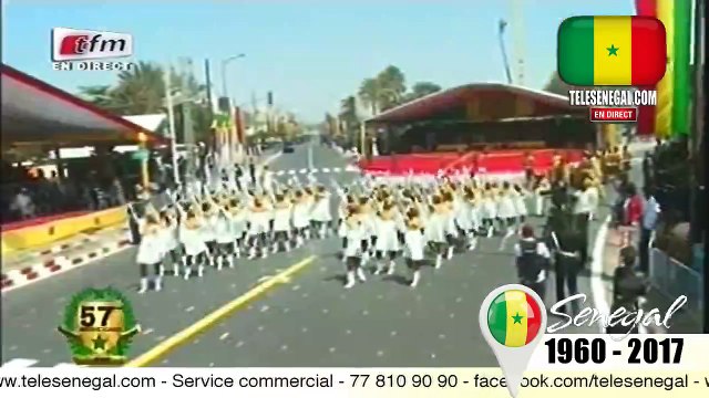 Magnifique Défilé des majorettes du Lycée Kennedy en hommage a feue Doudou Ndiaye Rose