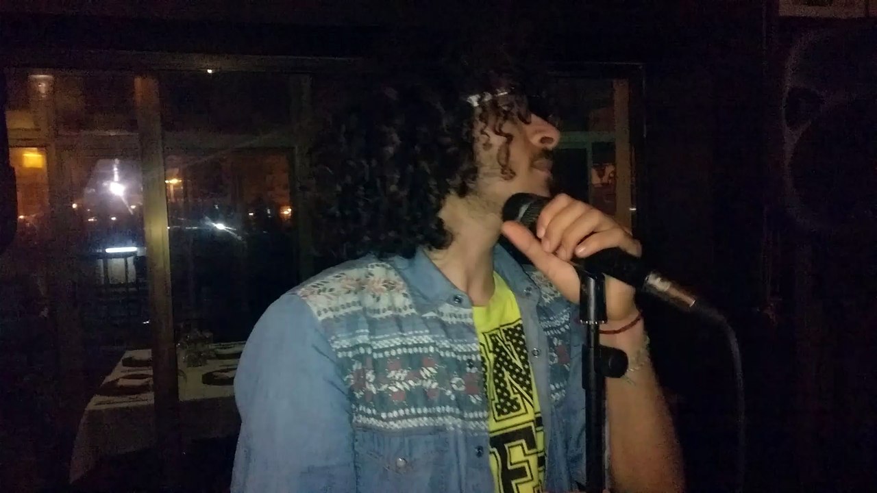 No Name - Live performance