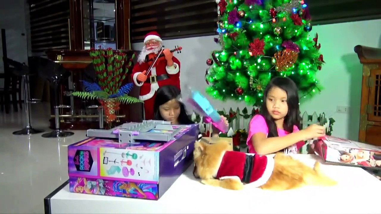 Barbie in Rock'n Royals Playset   Barbie Dolls   Santa Claus - C