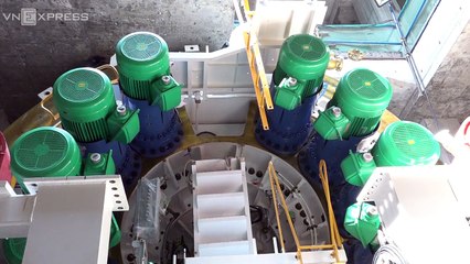 VnExpress | Thời sự | Robot khổng lồ thi công nhà ga ngầm metro số 1 của Sài Gòn