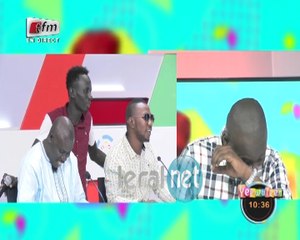 Combé et Manioukh explosent de rire le plateau yéwoulen pape cheikh ne peuvt plus se retenir