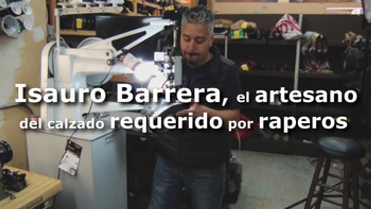 Isauro Barrera, el artesano del calzado requerido por raperos