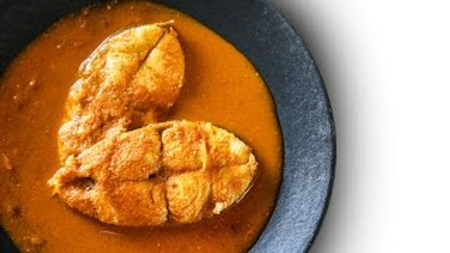 Karwar Style Fish Curry | Surmai, Rawas, Pomfret Curry | Karwari Recipes | Fish Recipes | Smita Deo