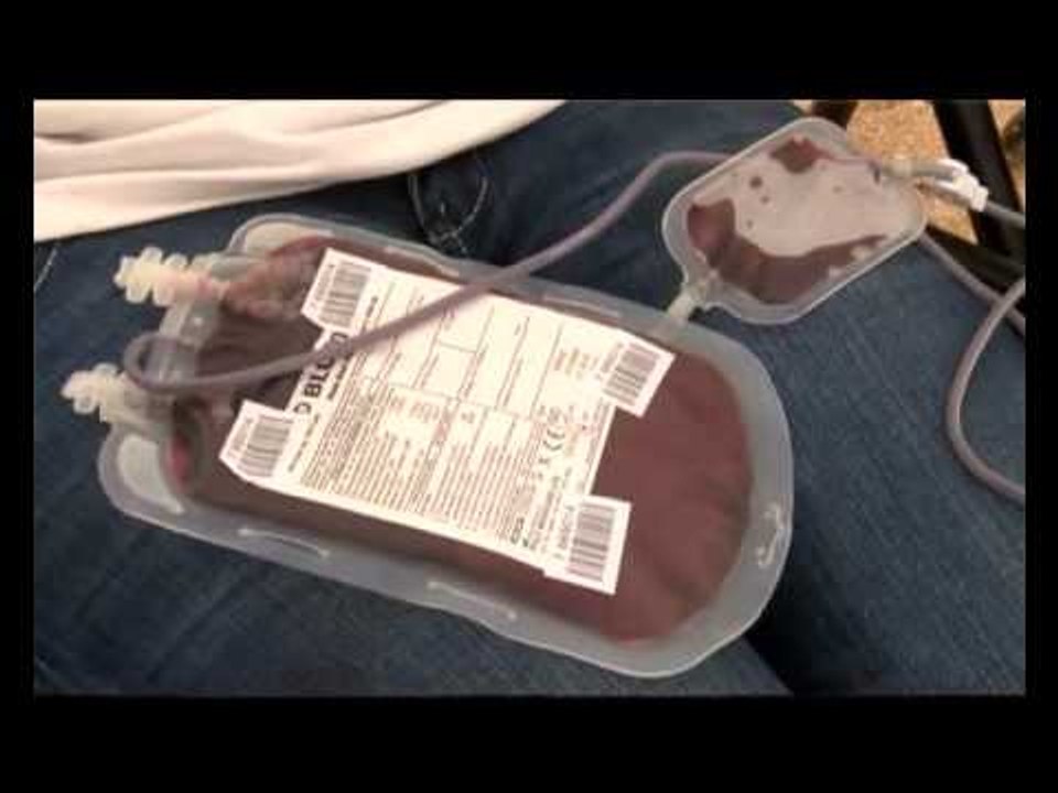 Marième Faye Sall première dame du Sénégal offre des soins gratuits