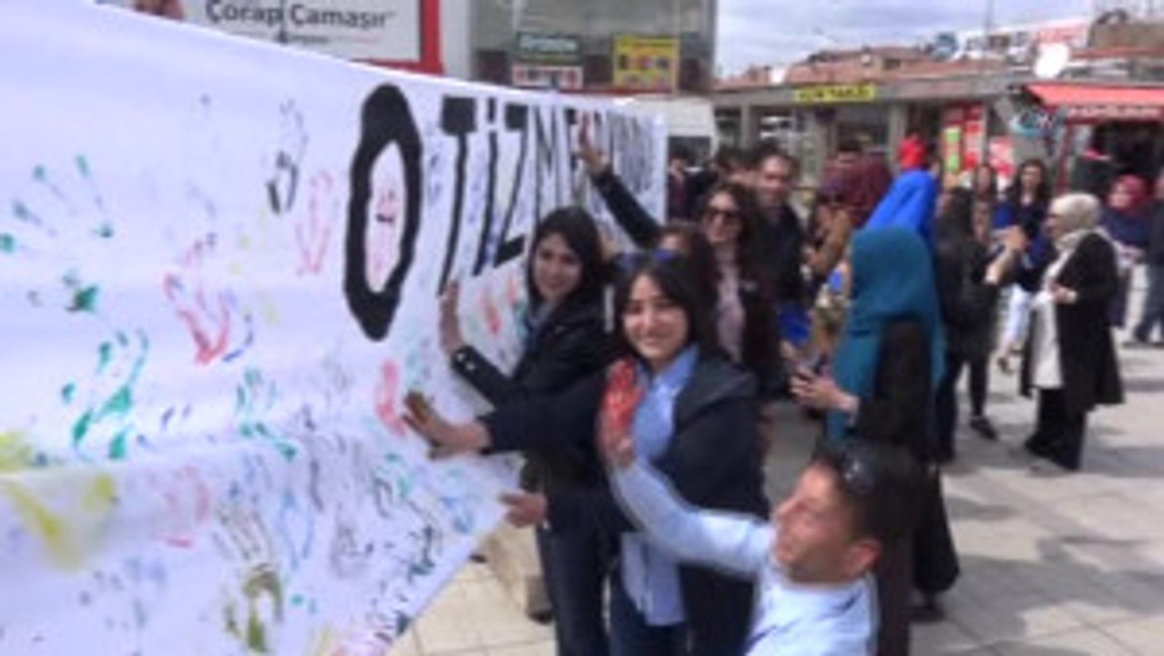 Erzincan'da Otizm İçin Farkındalık Etkinliği Düzenlendi