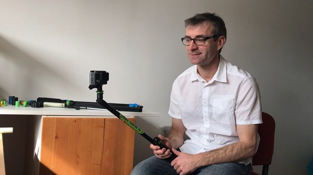 Just turn it ! , la perche à selfie qui regarde les autres