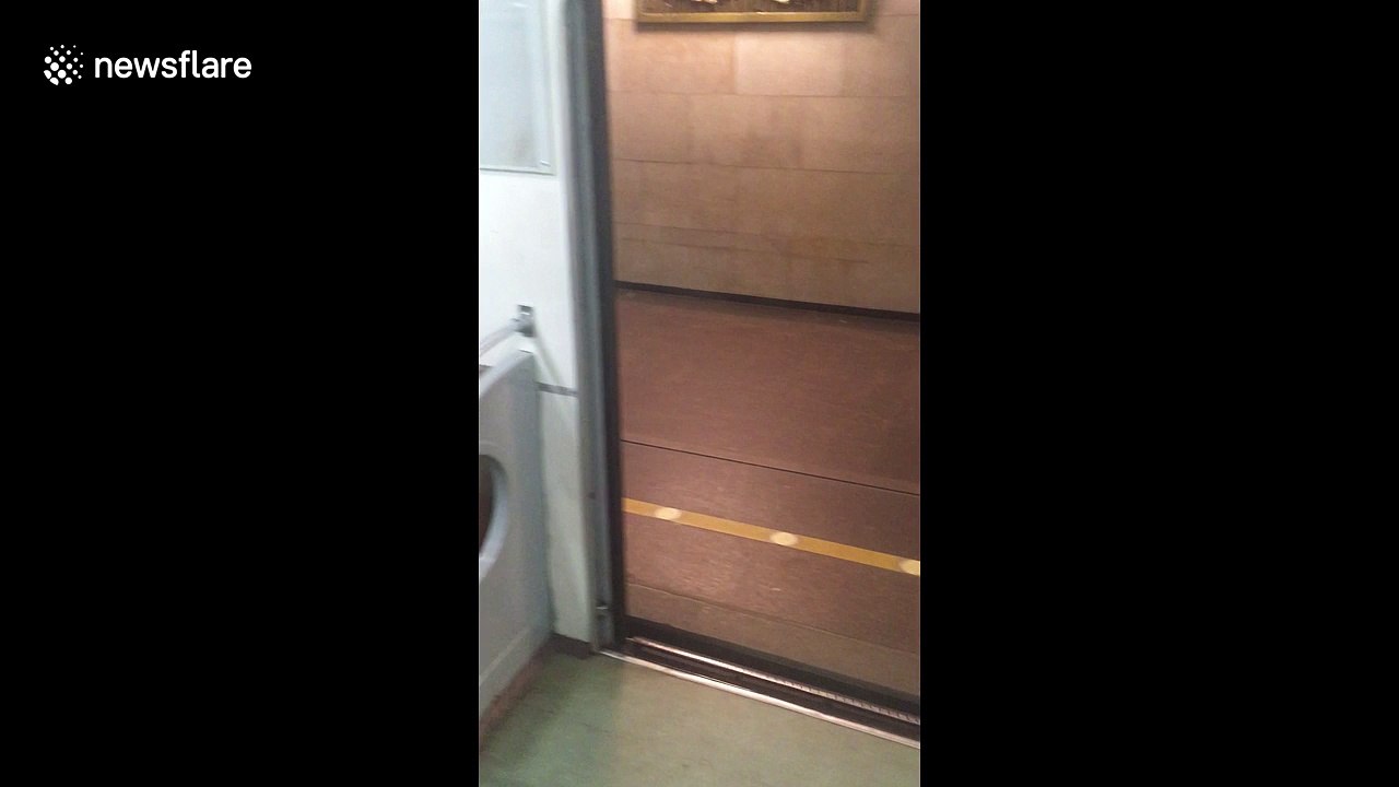 Commuters evacuated from Saint Petersburg metro after explosion