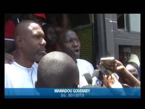 Dakar sevrée de Bus de Dakar Dem Dikk