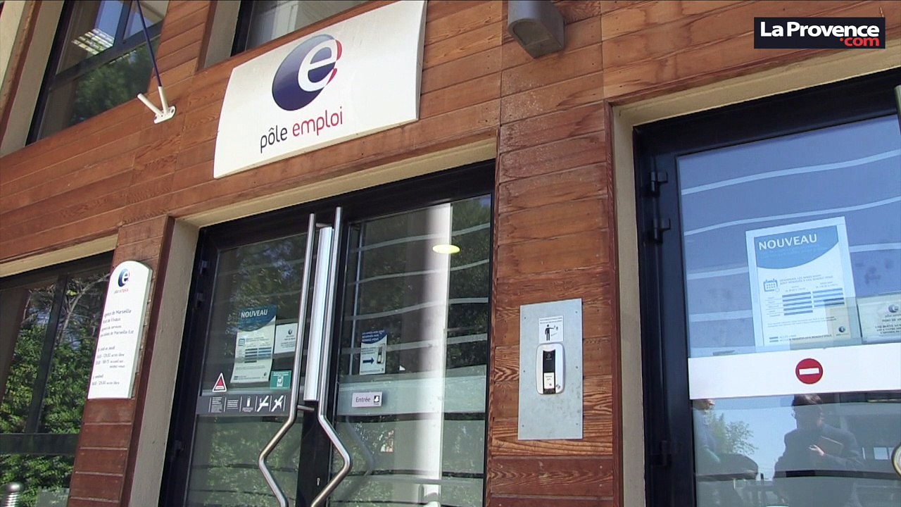 Emploi : à Pôle Emploi, Djamel accompagne les demandeurs