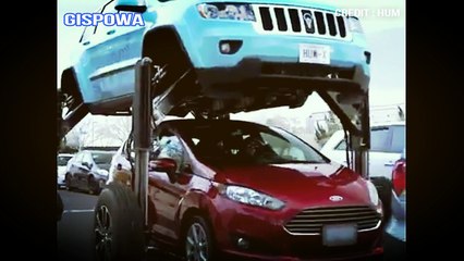 The JEEP hum rider elevating car lifts above high traffic by Verizon 2017