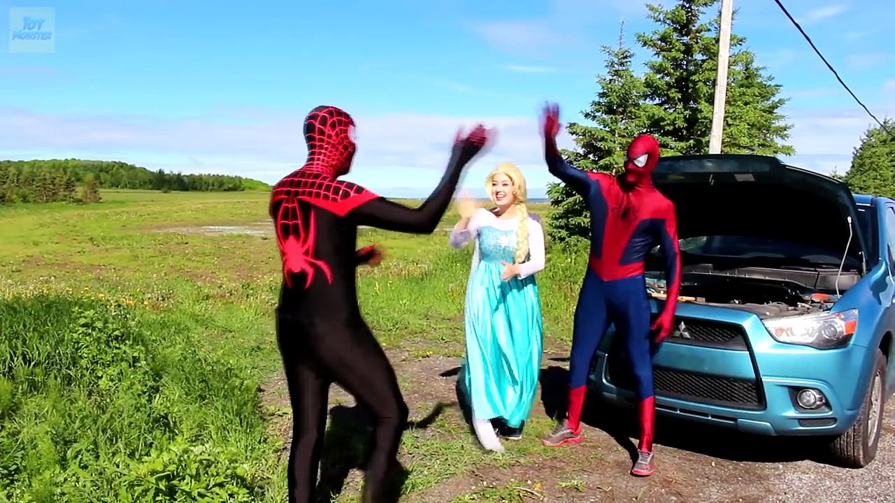 Frozen Elsa SURPRISE EGGS TOILET! w- Spiderman Joker Crying Baby Pink Spidergirl Catwoman Superhero