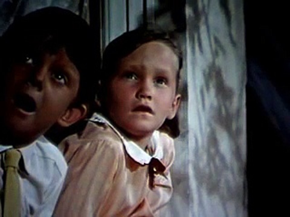 THE ORIGINAL Scary 'Mary Poppins' Recut Trailer http://BestDramaTv.Net