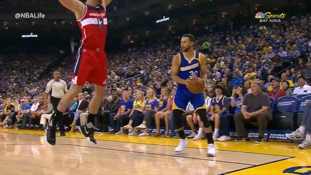 Stephen Curry Destroys Marcin Gortat & Puts Him In A Blender