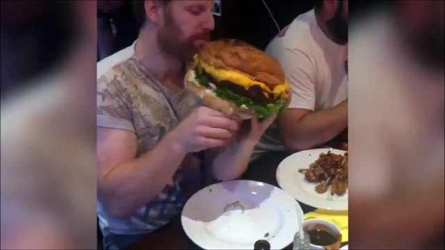 T'as faim, tu veux un petit burger???