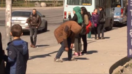 İstanbul'da Uyuşturucu Kullanan Gençler Kameraya Yansıdı