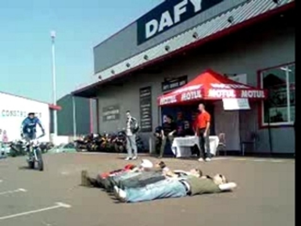 Petit saut trial chez daffy