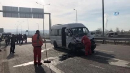 Engellileri Taşıyan Servis Aracı Kaza Yaptı: 6 Yaralı