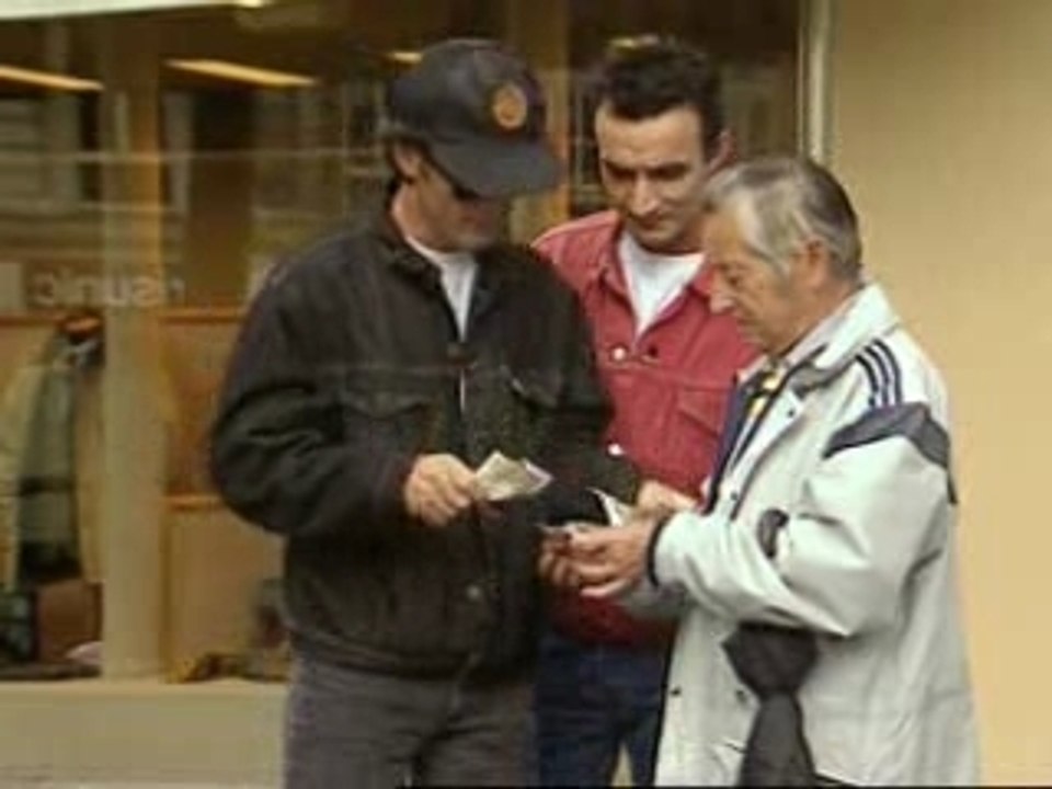 Baffie piege avec un billet