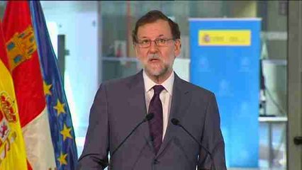 Rajoy ve "excelente noticia" datos del paro y "acicate" para perseverar