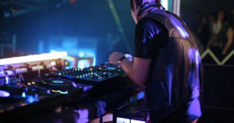 Tunus'ta DJ, Gece Kulübünde Ezan Çaldı, Mekan Kapatıldı