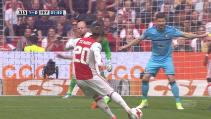 Championnat des Pays-Bas - 28ème journée - Le coup de canon de Lasse Schöne