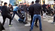 Des manifestants chinois tabassent un pickpocket en pleine rue à Paris