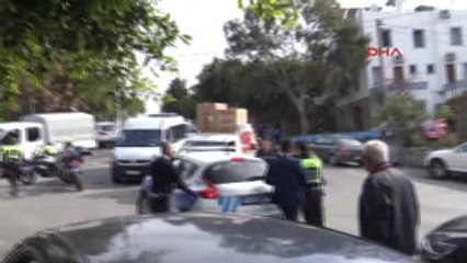 Bodrum Belediye Kademesindeki Kamyoneti Gasp Etti