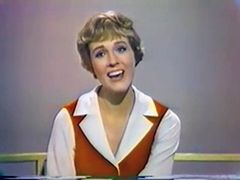 Julie Andrews - Auld Lang Syne