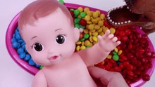 Bad Baby Doll Crying Bath Time Learn Colors With m&m Nursery Rhymes Finger Song-BeISb